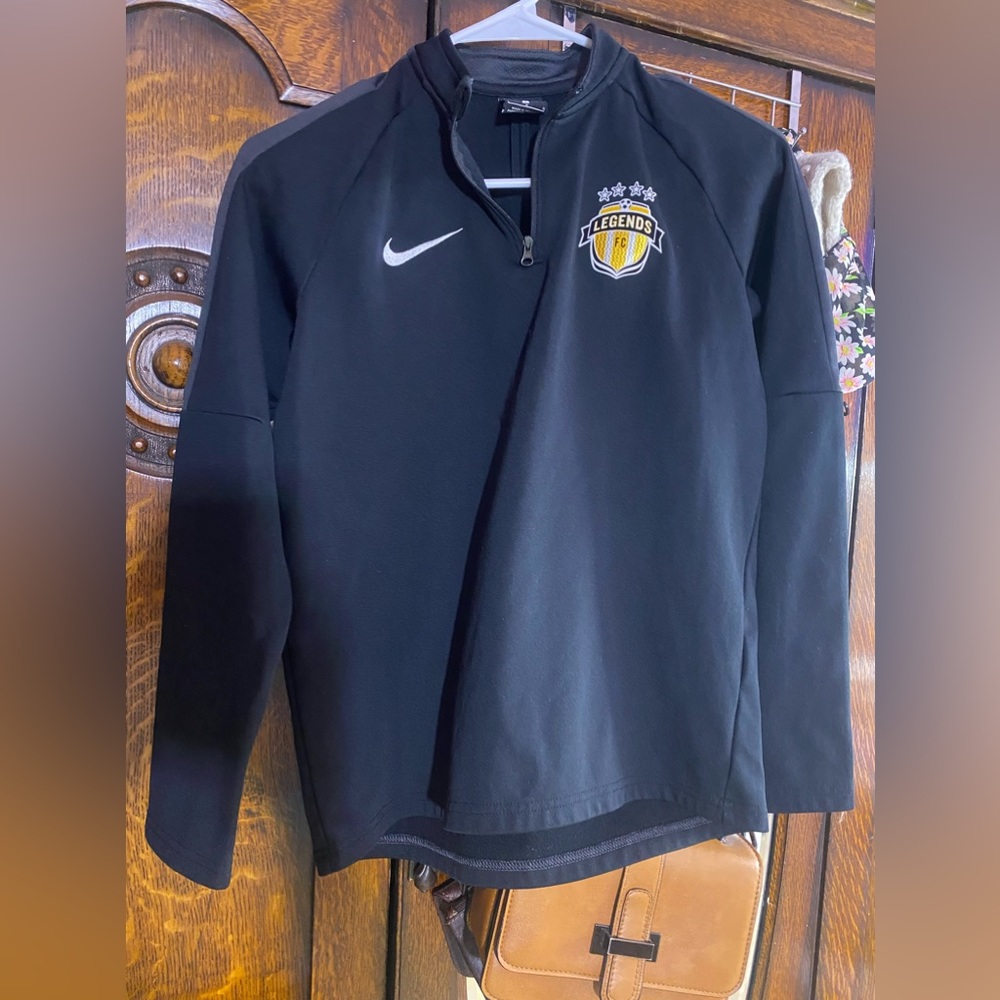 Nike Legends Football Club Soccer - Picture 1 of 7